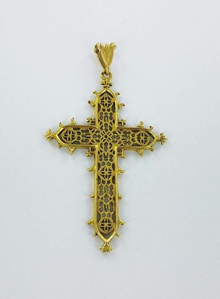 Pendentif croix or 750 millièmes filigrané. 
Dimen