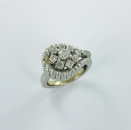 Bague platine sertie de diamants (environ 0,60 car