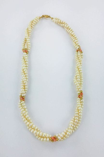 Collier de perles trois rangs torsadés, boules d'o