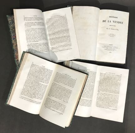 CRETINEAU-JOLY (J.). History of the Vendée Militai