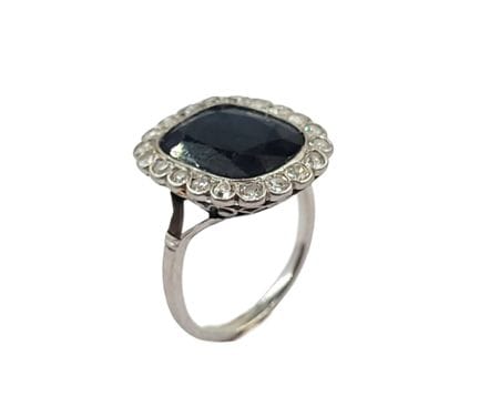 ANILLO de platino de 850‰ adornado con un gran zaf