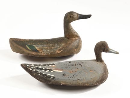 RÉUNION de deux canards appelant en bois sculpté e