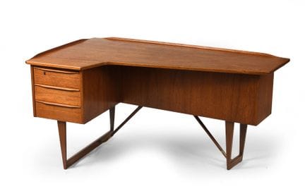 Peter LOVIG NIELSEN (1915–1989)
Boomerang desk in 