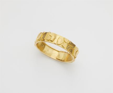 Albert Sous
A German hand-forged gilded 18k gold g