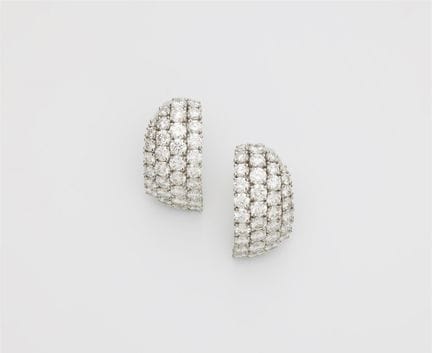 Cartier
A pair of French platinum and diamond creo