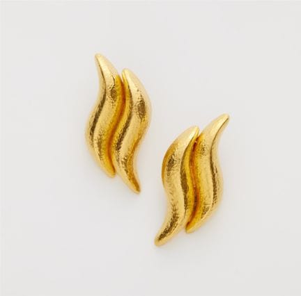 Ilias Lalaounis
A pair of hammered 18k yellow gold