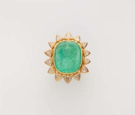 A frosted 18k yellow gold diamond and c. 29.80 ct 