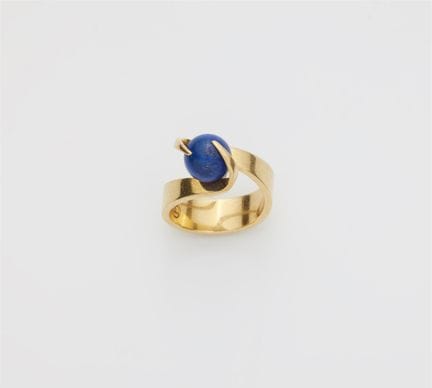 Friedrich Becker
A German 18k yellow gold ring wit