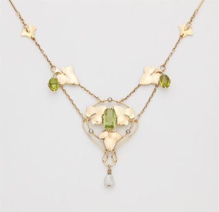 Murrle Bennett & Co.
An English 15k gold pearl and