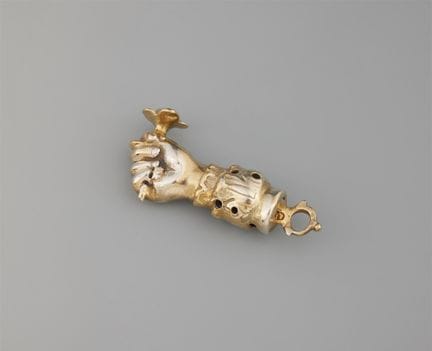 Pomander con fico dell’invidia

Argento dorato. Ra
