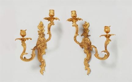 Coppia di applique in stile Luigi XV

Bronzo fuso 