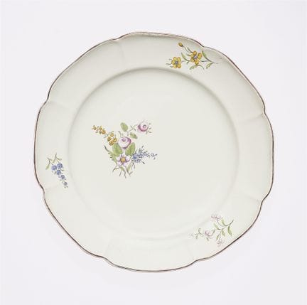 Strasburgo
Piatto con "petit bouquet au gabarit"

