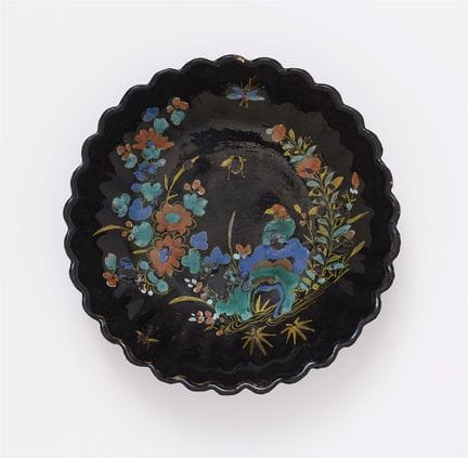 Soucoupe « Delft noir »

Faïence à paroi fine, éma