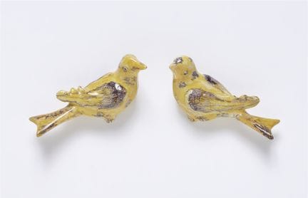Paire de petits canaris

Faïence, décor au feu vif