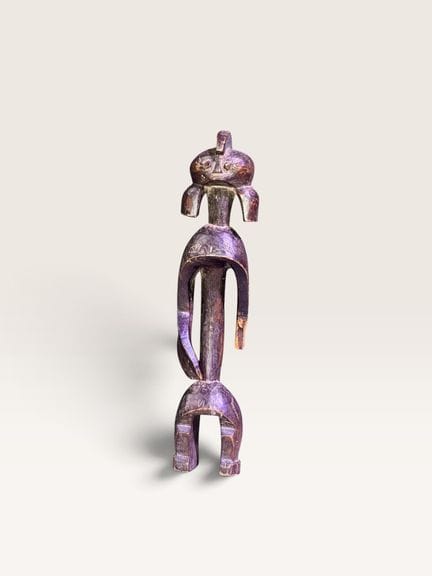 „Lagalagana“-Figur aus Holz mit dunkler Patina, st