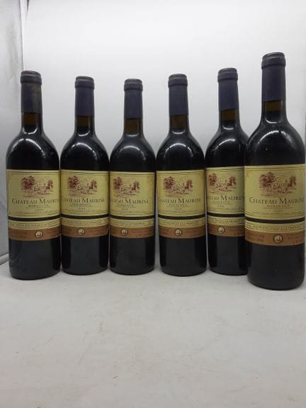 2004年 MAURINE 干白，波尔多6瓶
请查看照片了解酒瓶状况