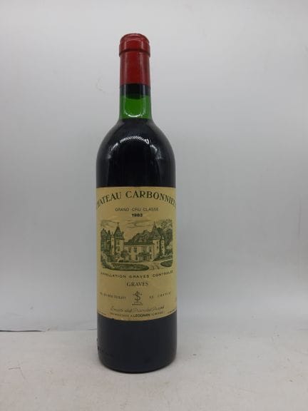 1983年 Ch CARBONNIEUX 红葡萄酒，佩萨克-莱奥尼昂产区，1瓶
请参见照片了解酒瓶状