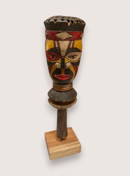 KUYU - CONGO/DRC
Wooden KEBE KEBE talisman with a 