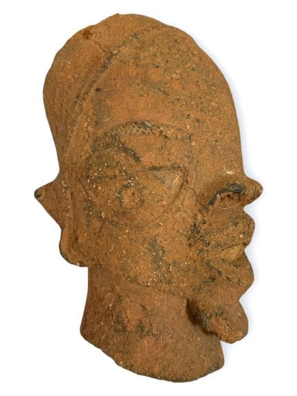 KATSINA - NIGERIA - 500 AD
Terracotta head.
H. 28 