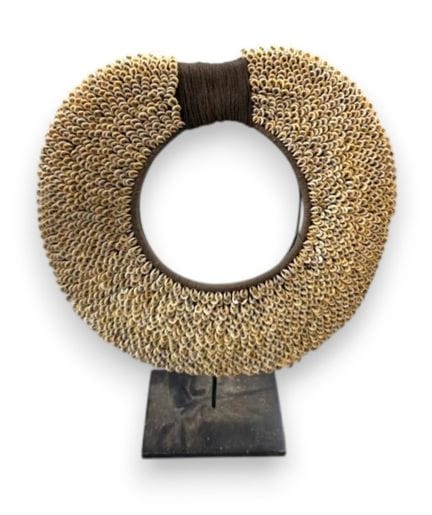 Collar de estilo Papúa-Nueva Guinea con base, Indo
