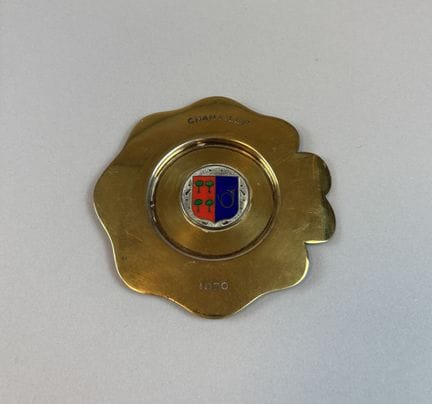 Coupelle en argent doré 950°/°°, bord chantourné, 