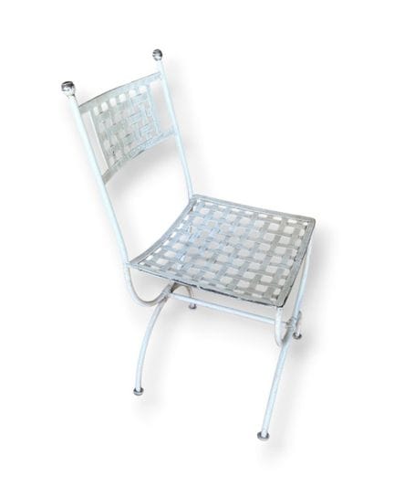 Quatre chaises curules en métal laqué blanc assise