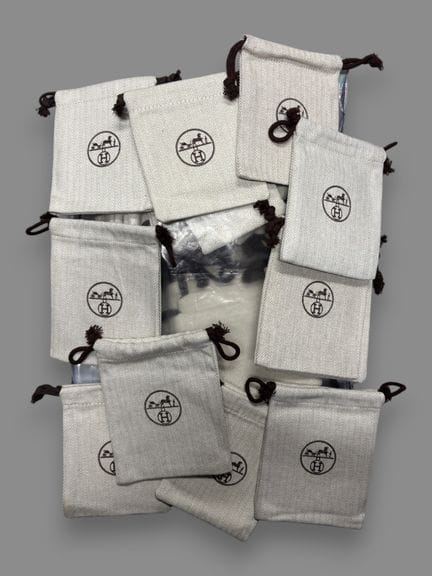 HERMES
Large lot of dust bags and pouches made of 