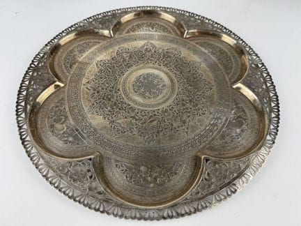 ORIENTE MEDIO
Bandeja polilobulada de plata de ley