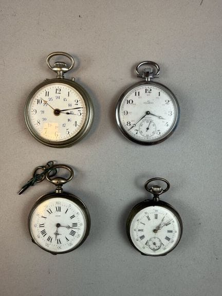 [RELOJES DE BOLSILLO]
Conjunto de dos relojes de b