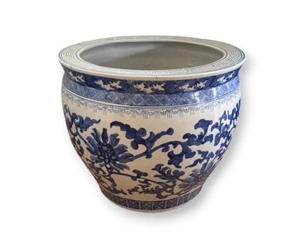 CHINE
Ensemble de deux caches pots en porcelaine à