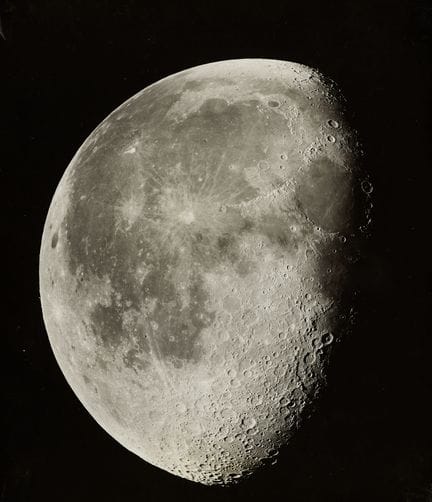 Album con 45 fotografie della Luna, di altri piane