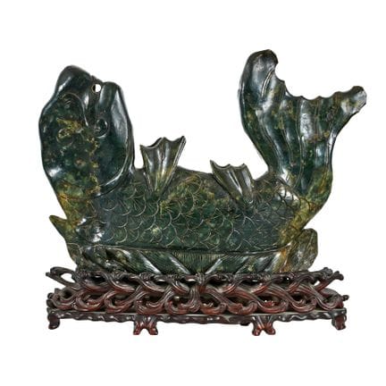 FIGURINE D'ANIMAL : Chine, XXe siècle,
Carpe
Néphr