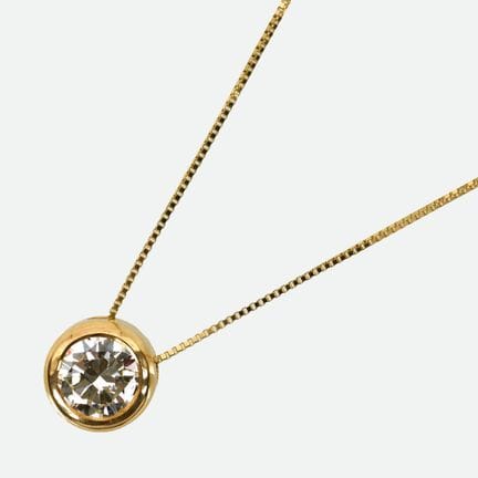 COLGANTE DE BRILLANTE CON CADENA * :
Creación clás