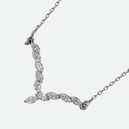 COLLIER EN DIAMANTS :
Superbe modèle en or blanc 1