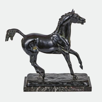 罗杰·德·明维耶尔（MINVIELLE, ROGER DE）（1897年出生于肖蒙-苏尔-塔龙——1