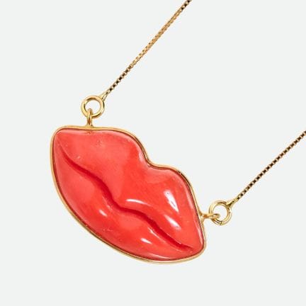 COLLIER EN CORAIL :
Modèle moderne en or jaune 18 