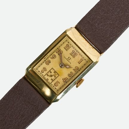 欧米茄（OMEGA）：复古男士腕表，
制造商：欧米茄，比尔。年份：1932年。机芯编号：7 929 