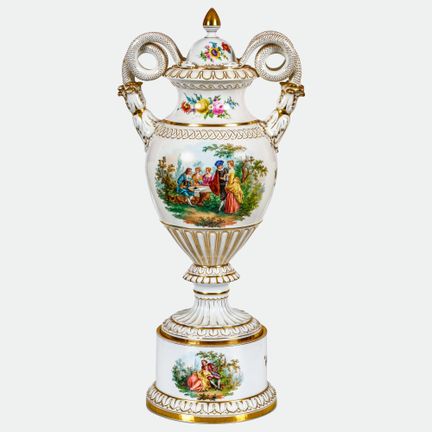 VASO CON COPERCHIO DECORATO: Città di Meissen, 190