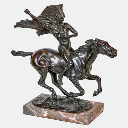 胡斯曼，阿尔伯特·欣里希（吕丁沃斯 1874年 — 1946年 弗斯滕贝格）*：骑马酋长
青铜，深色