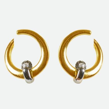 ORECCHINI BRILLANT:
Elegante paio in oro giallo 18