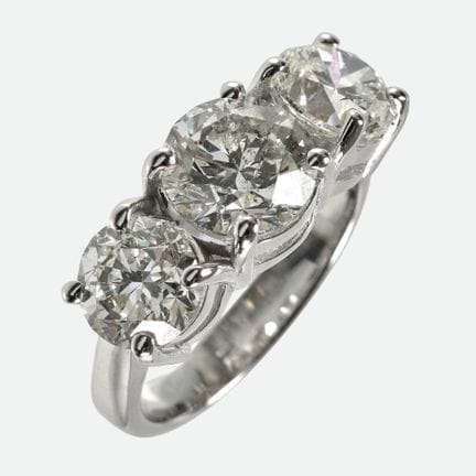 ANELLO CON BRILLANTE:
Lavorazione di altissima qua