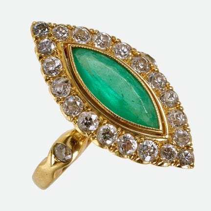 ANELLO CON SMERALDO E BRILLANTI:
Splendida montatu