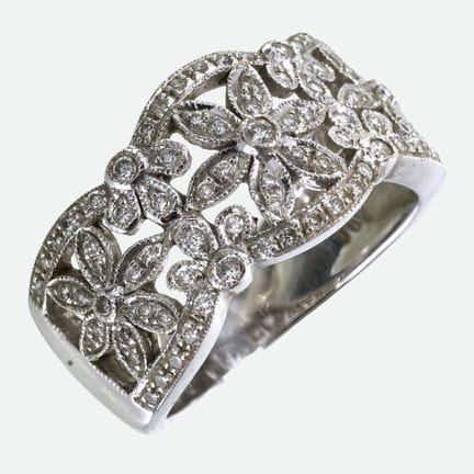 ANELLO BRILLANTE:
Anello in oro bianco 18 carati d