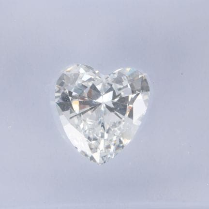 Diamante bajo sello del laboratorio HRD Amberes:
.