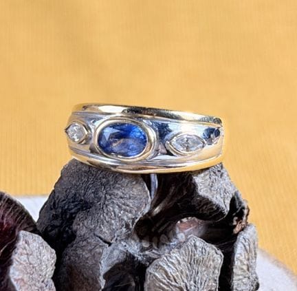Bague demi-jonc en or jaune et or gris 750/1000 (1