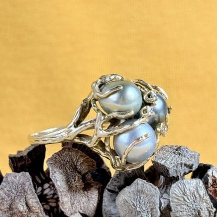 Anello in stile modernista in oro giallo 585/1000 