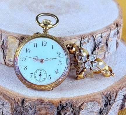 Orologio da colletto in oro giallo 750/1000 (18 ca