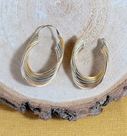 Coppia di orecchini in oro triplo 750/1000 (18 car