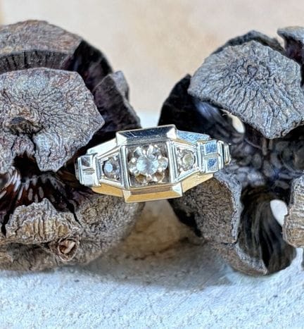 Anello Art Déco in oro bianco 750/1000 (18 carati)