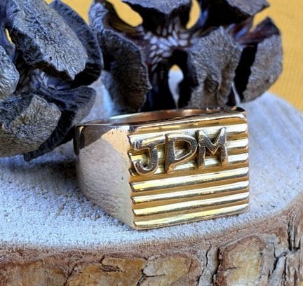 Anello con sigillo in oro giallo 585/1000 (14K) co